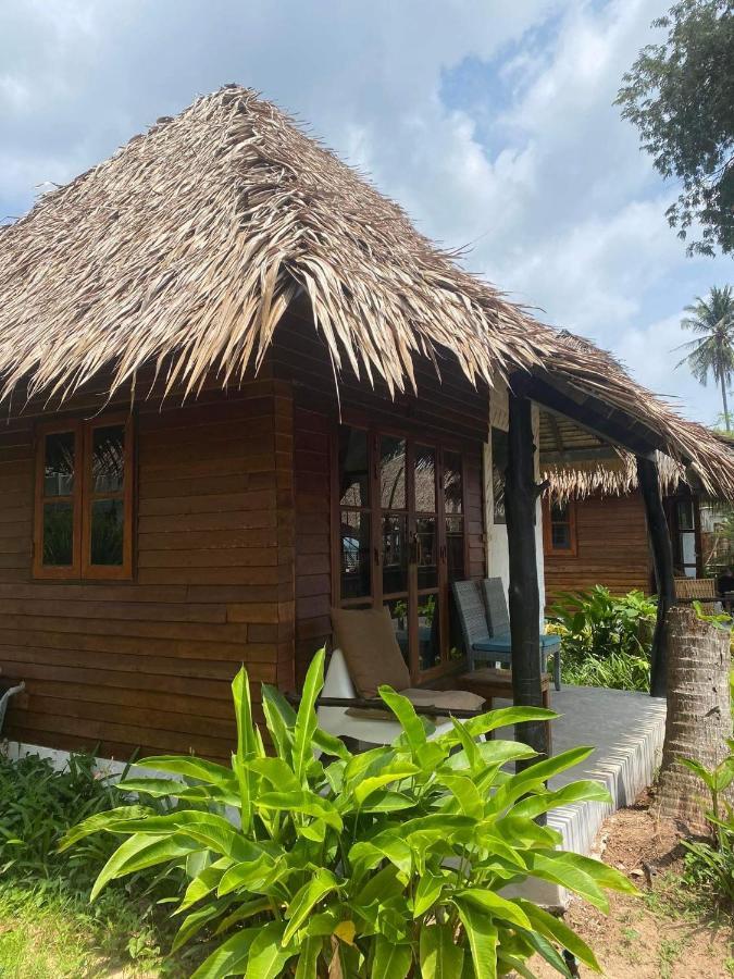 Wild Wood X Hansa Beach Fitness Resort Thongsala Exterior foto